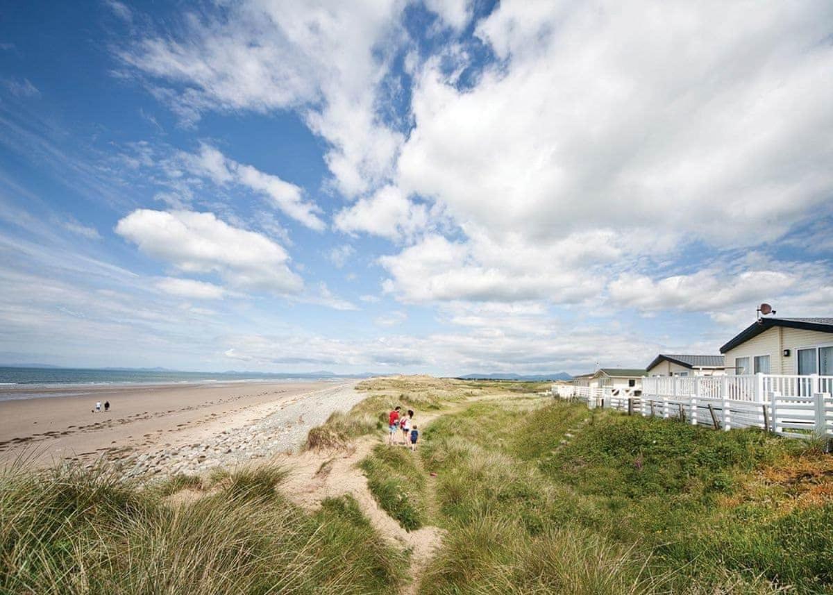 Barmouth Bay Holiday Park Llanddwywe エクステリア 写真